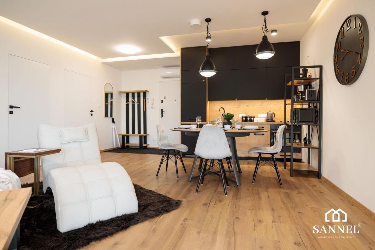 Apartament Prestige Z Dostepem Do Basenow,Strefy Saun,Jacuzzi - Pinea Apartments Pobierowo-Sannel Apartments For Rent Esterno foto