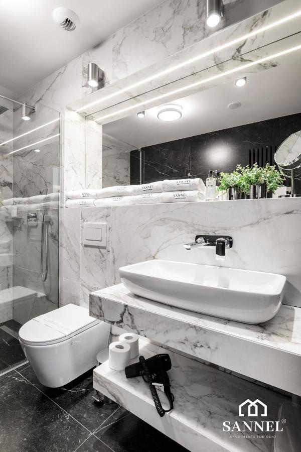 Apartament Prestige Z Dostepem Do Basenow,Strefy Saun,Jacuzzi - Pinea Apartments Pobierowo-Sannel Apartments For Rent Esterno foto